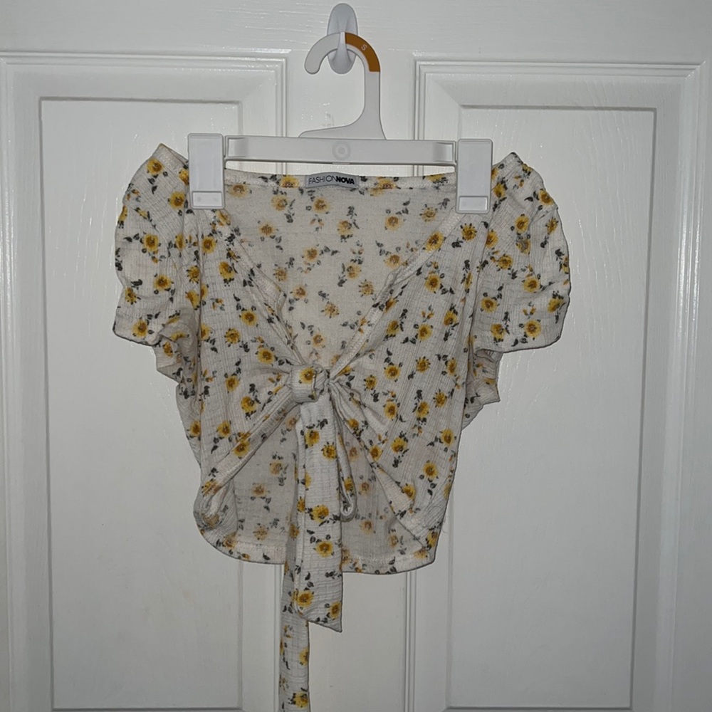 Floral crop top with tie
